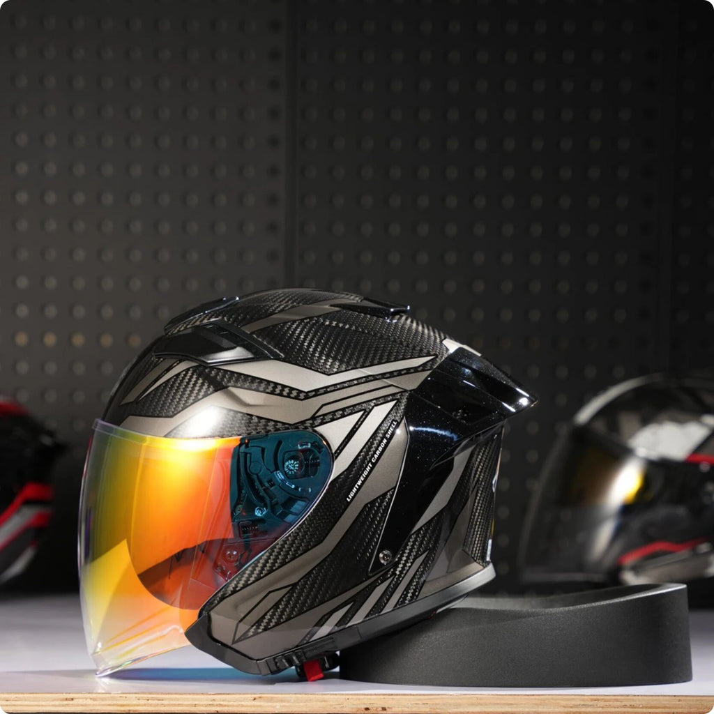 Helmet with Dual Visor Aerodynamic Carbon Fiber Helmet Ventilated Blocking for Motorcyclists, Motorcycle Riding