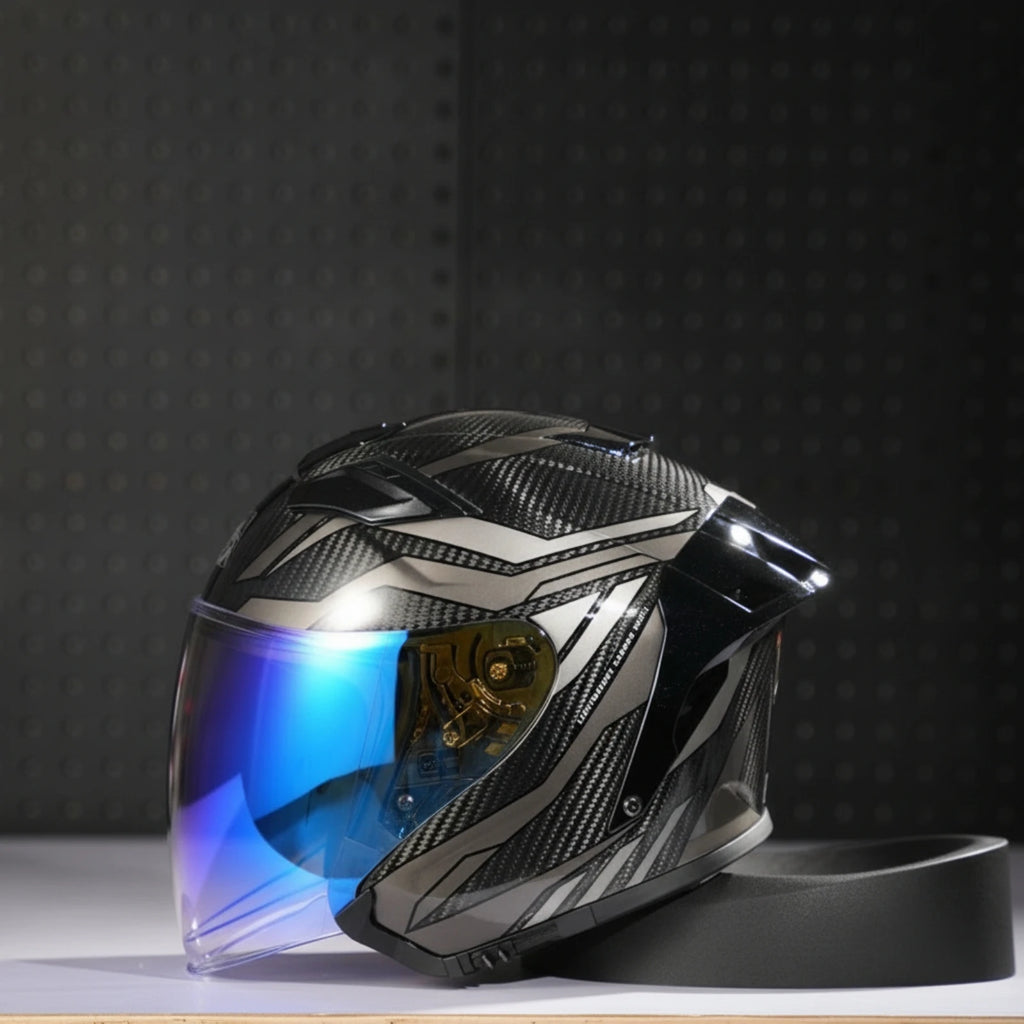 Helmet with Dual Visor Aerodynamic Carbon Fiber Helmet Ventilated Blocking for Motorcyclists, Motorcycle Riding