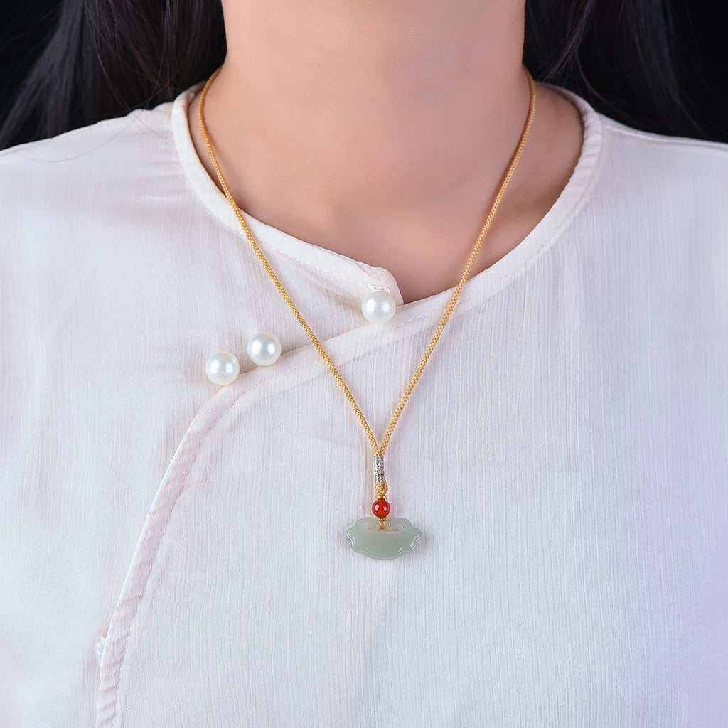 25mm China Nephrite Stone Certified Jade Cloud Lock Pendant Necklace Women Fine Jewelry Natural Hetian Jade Lucky Charm Amulet
